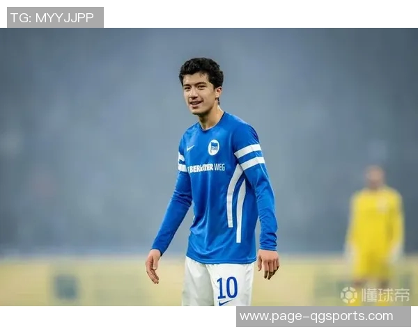 罗马诺透露顶级俱乐部盯上19岁中场斯米特转会费或超4000万欧