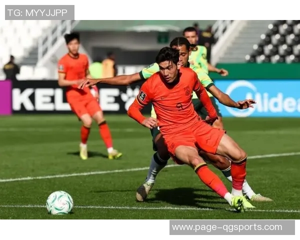 拜合拉木在比赛中表现平平仅出场12分钟贡献1次传球和1次犯规评分仅为61分